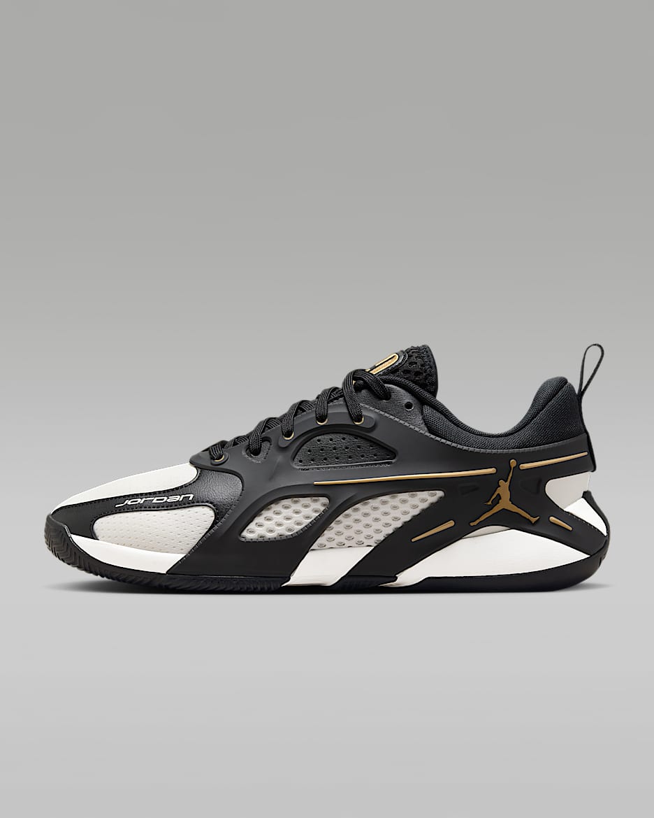 รองเท้าบาสเก็ตบอล Jordan Heir Series PF "Classic" - ดำ/Sail/Metallic Gold