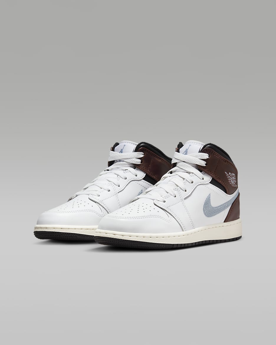 Air Jordan 1 Mid SE Older Kids' Shoes - White/Black/Sail/Blue Grey