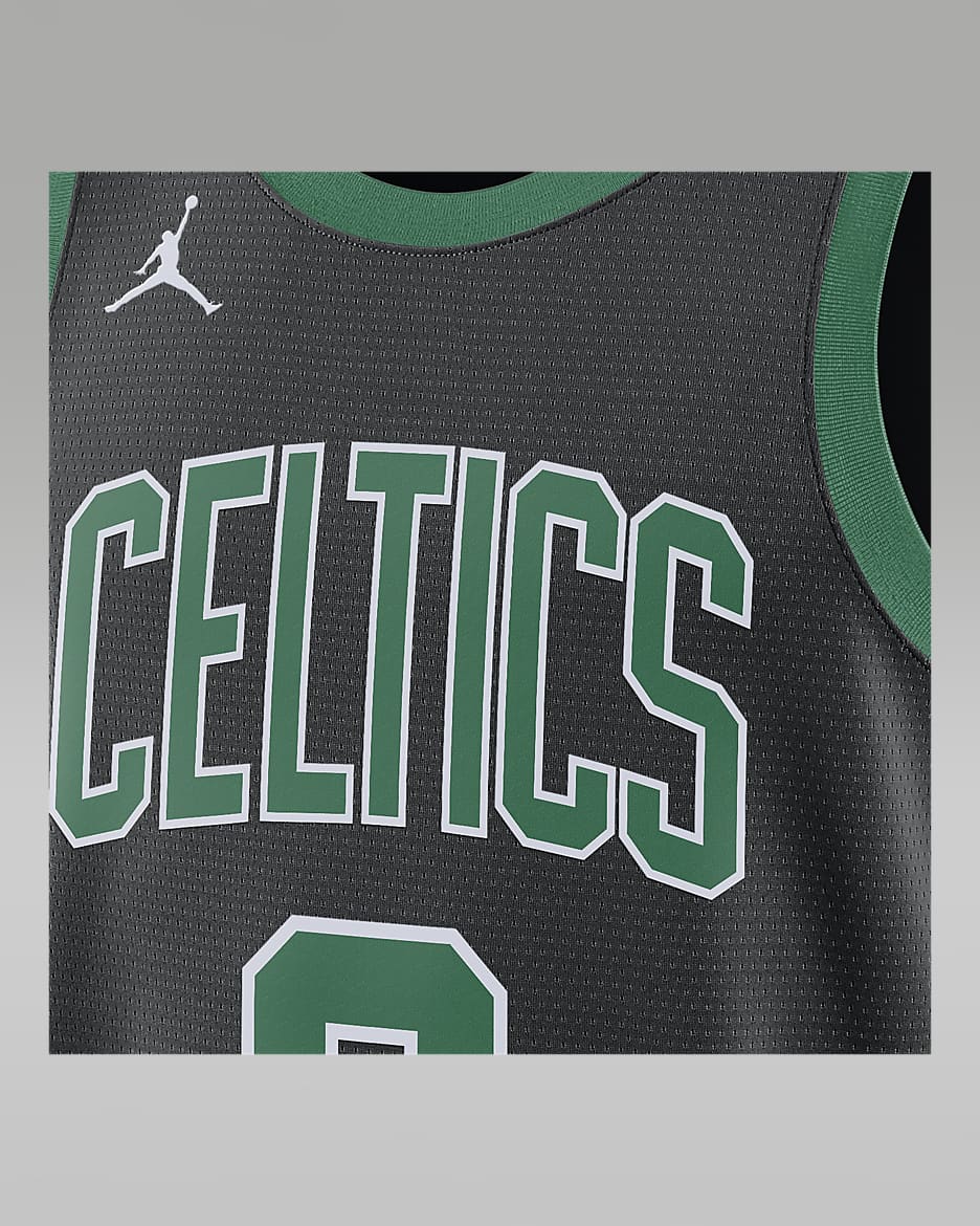 Boston Celtics Statement Edition Jordan Dri-FIT NBA Swingman Trikot für Herren - Schwarz