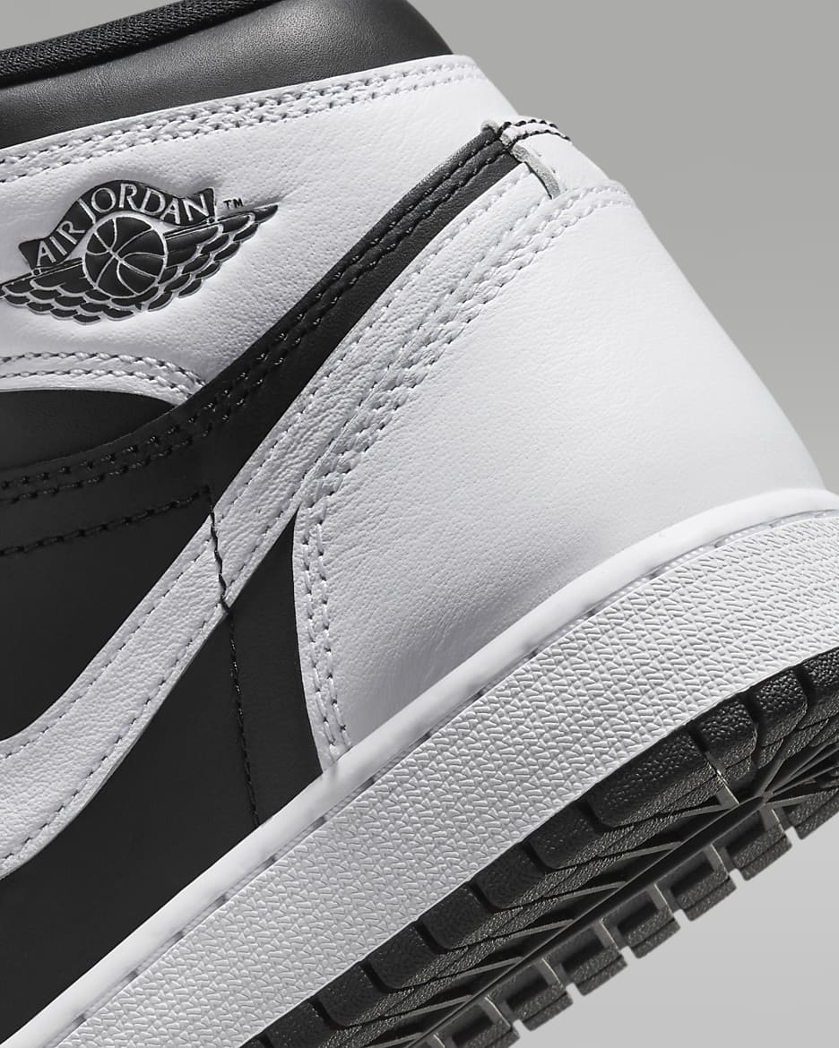 Air Jordan 1 High OG "Black & White" Big Kids' Shoes - Black/White/White