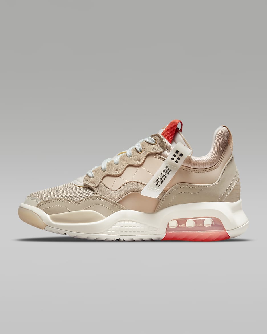 Jordan MA2 Shoe - Rattan/Sail/Khaki/Chile Red