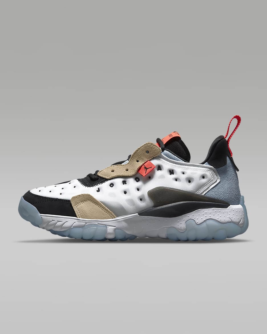 Jordan Delta 2 Men's Shoe - White/Metallic Silver/Sesame/Flash Crimson