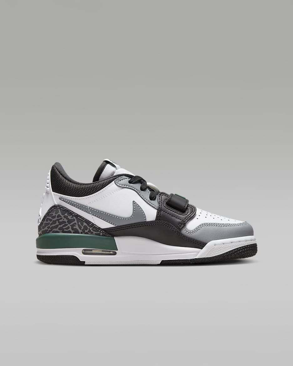 Air Jordan Legacy 312 Low Schuh für ältere Kinder - Weiß/Schwarz/Cool Grey/Oxidized Green