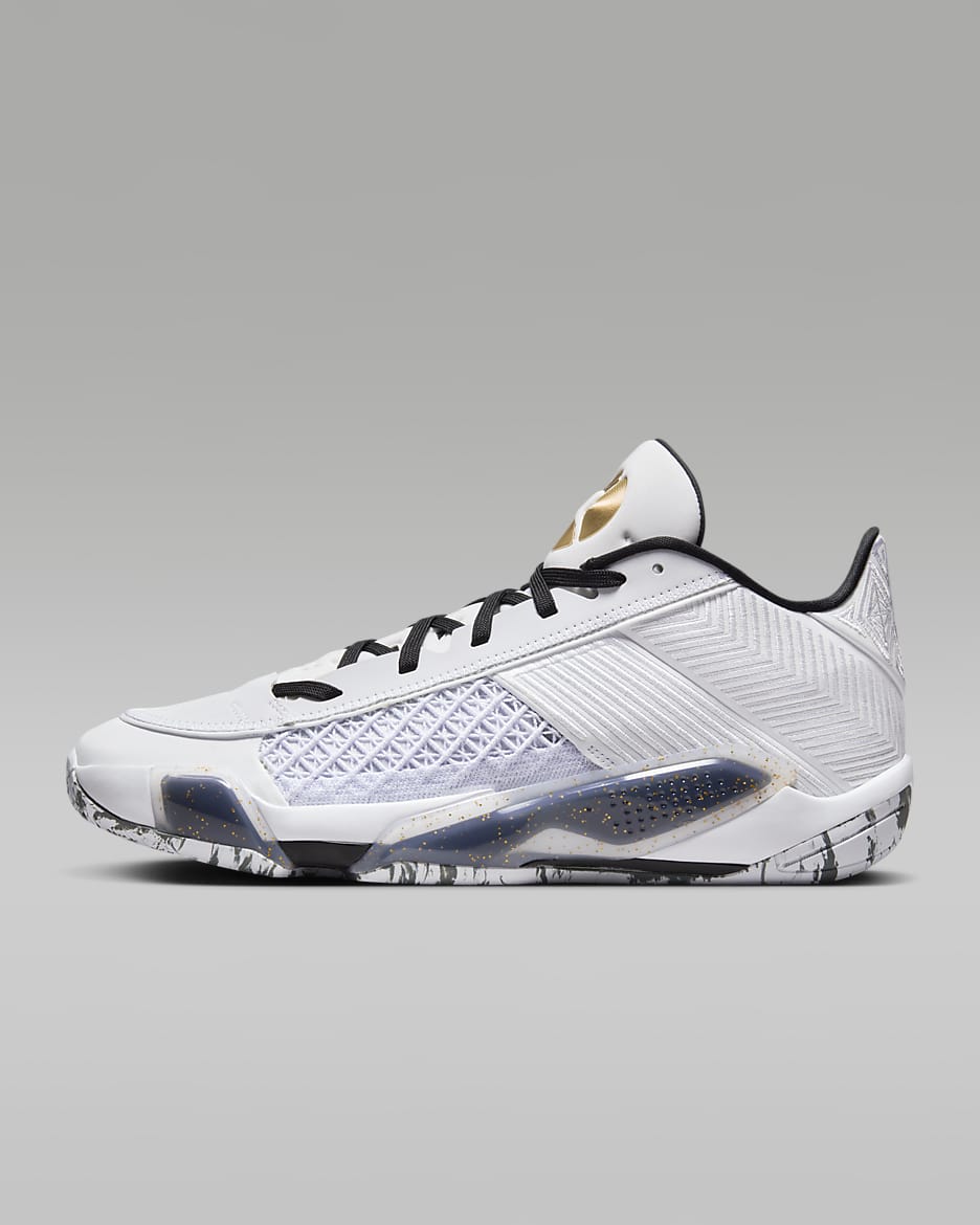 Air Jordan XXXVIII Low Basketbol Ayakkabısı - Beyaz/Siyah/Pure Platinum/Metallic Gold