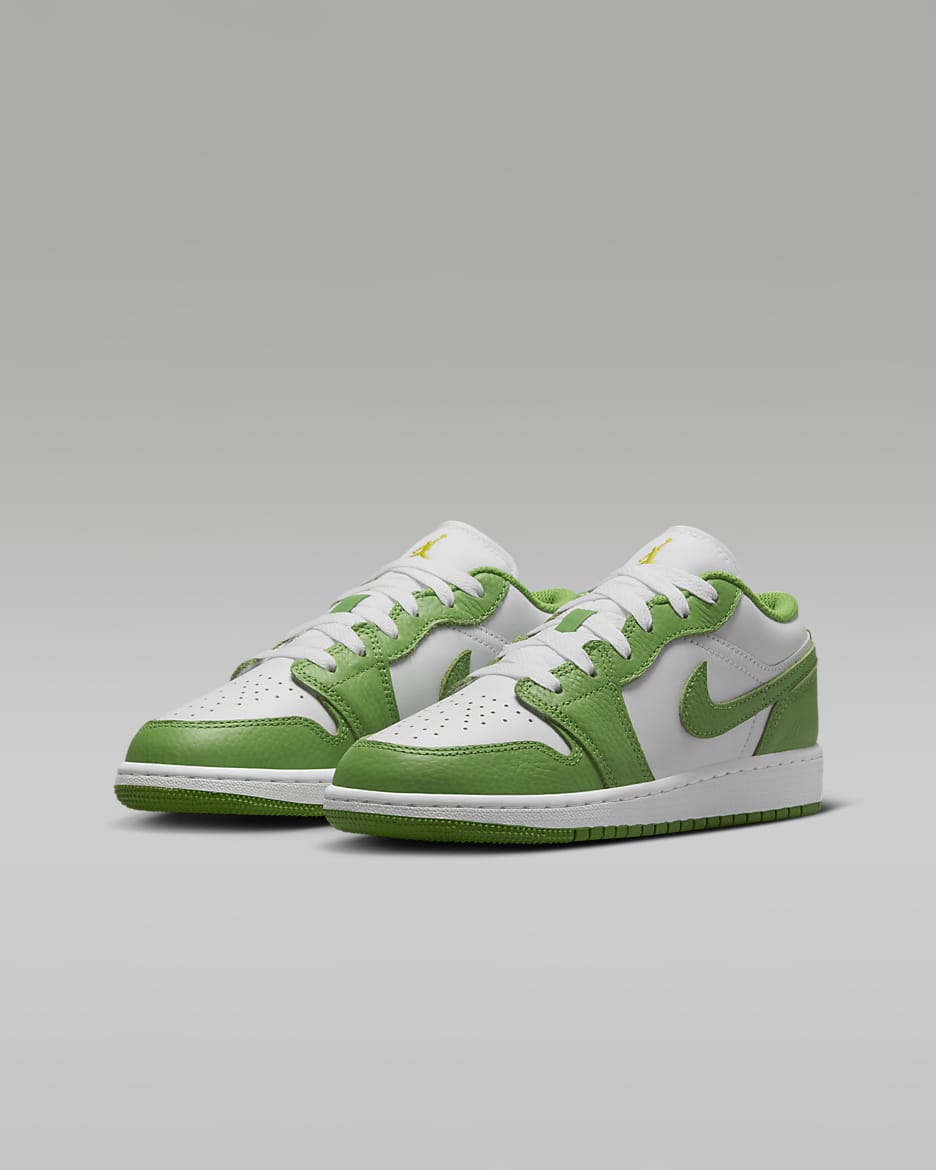 Air Jordan 1 Low SE Schuh für ältere Kinder - Weiß/Lightning/Chlorophyll