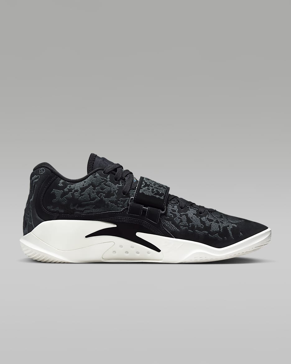 Zion 3 M.U.D. "Ash" SE PF Basketball Shoes - Black/Sail/Dark Ash