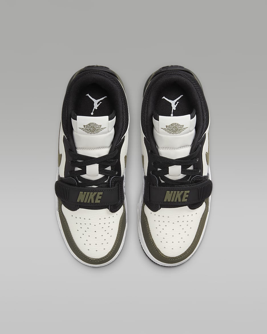 Air Jordan Legacy 312 Low Schuh für ältere Kinder - Sail/Schwarz/Wolf Grey/Medium Olive