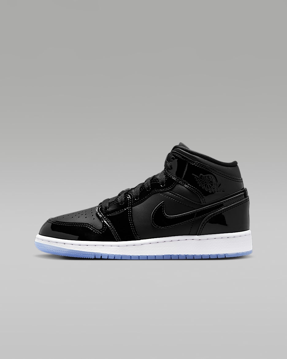 Air Jordan 1 Mid SE Big Kids' Shoes - Black/White/Dark Concord