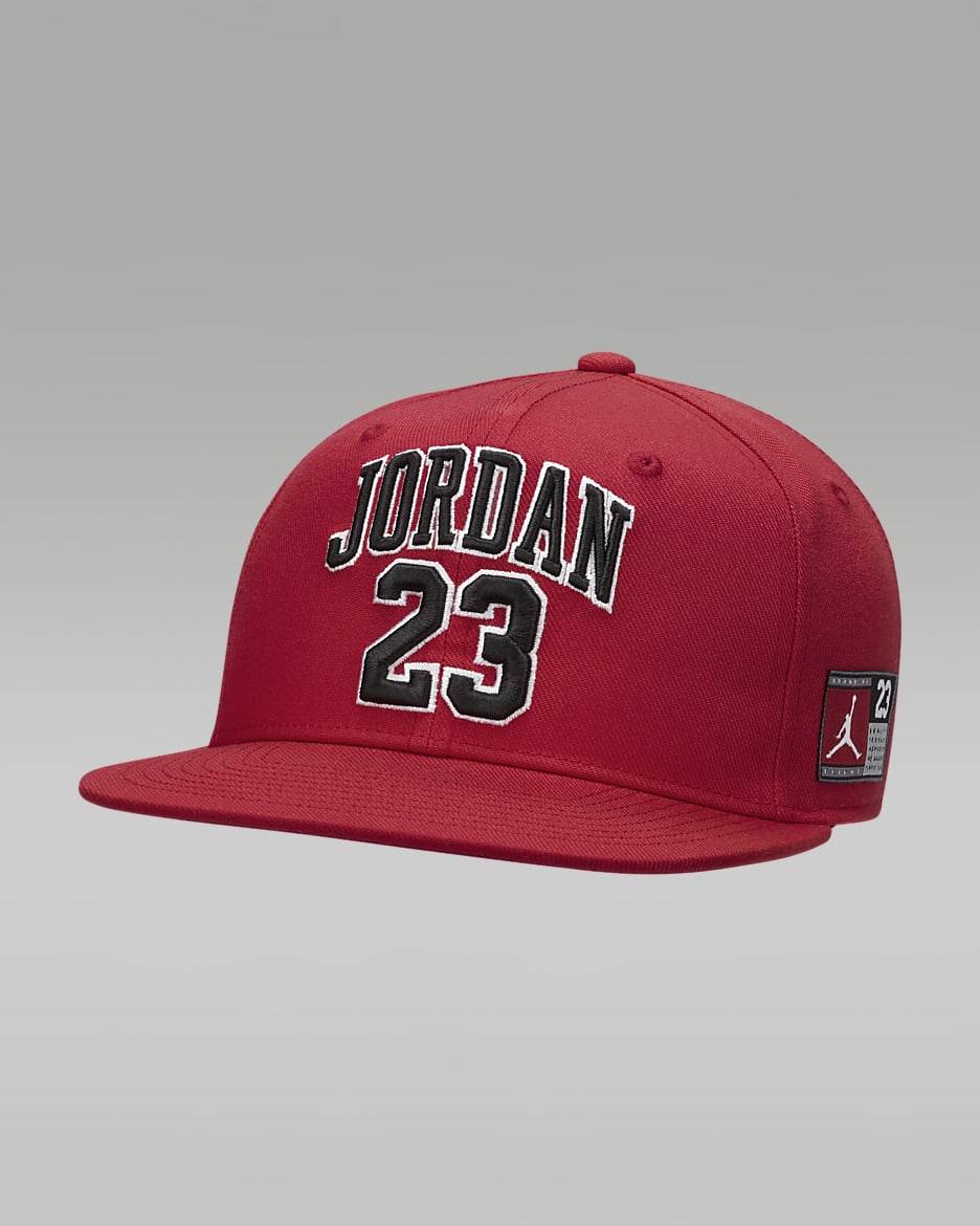 Jordan Trikot-Cap mit flachem Schirm (ältere Kinder) - Gym Red