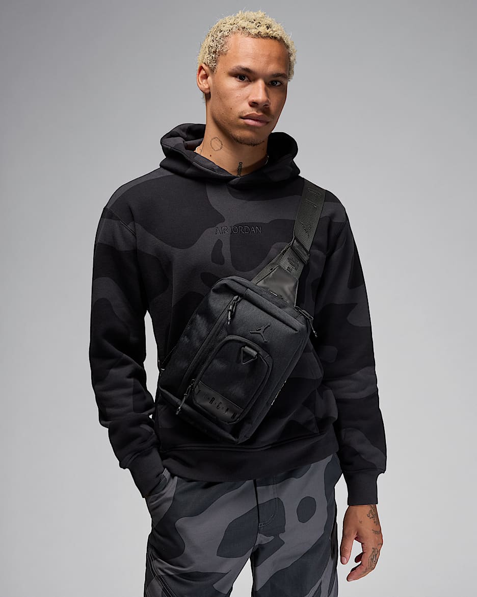 Jordan Collectors Crossbody Bag (3L) - Black