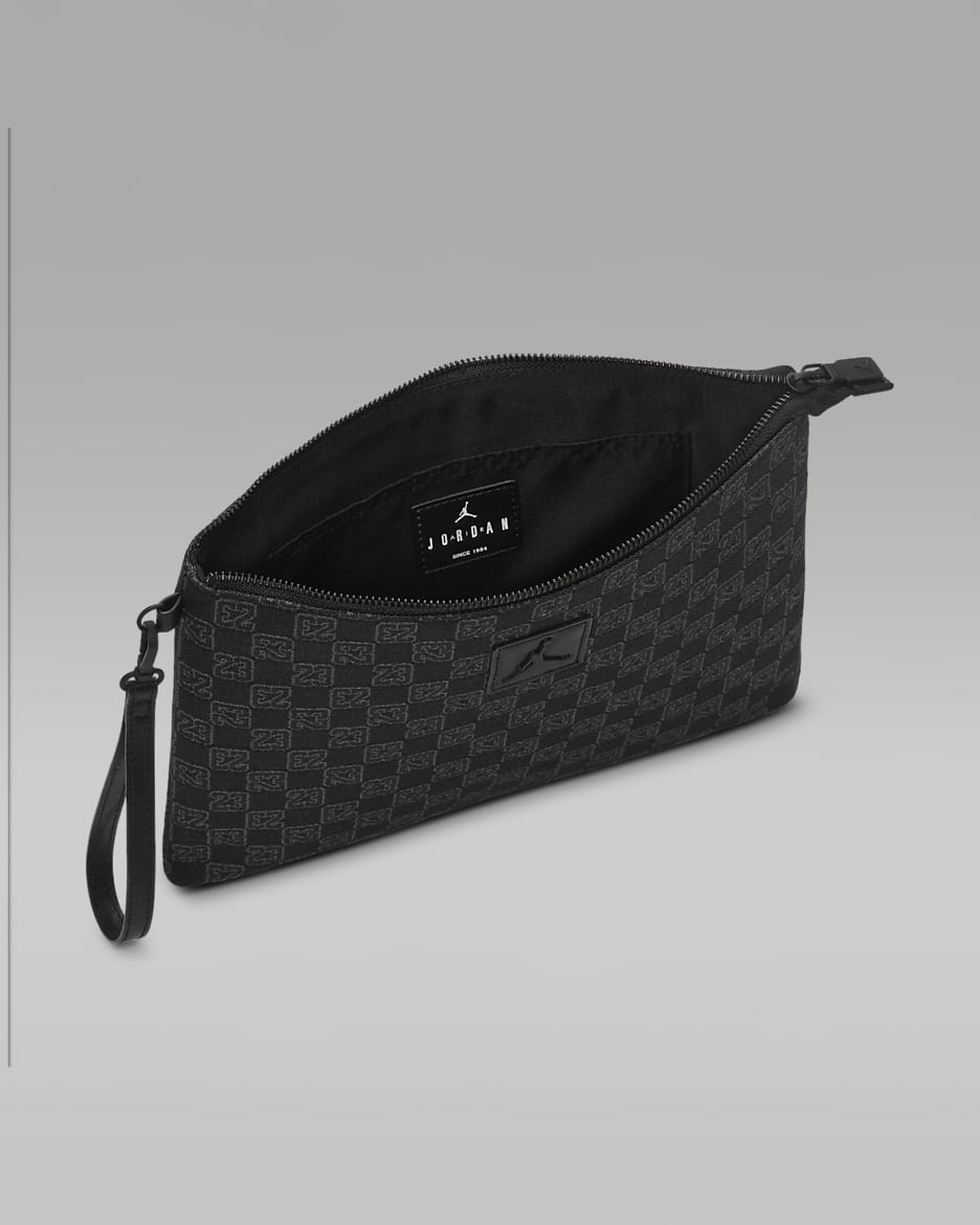 Jordan Monogram Pouch (0.69L) - Black