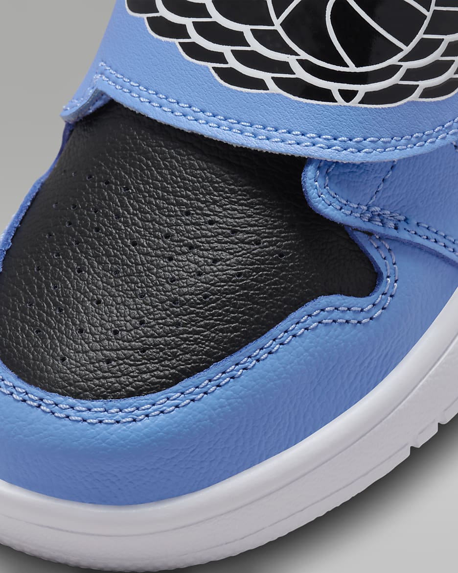 Sky Jordan 1 Younger Kids' Shoe - University Blue/White/Black