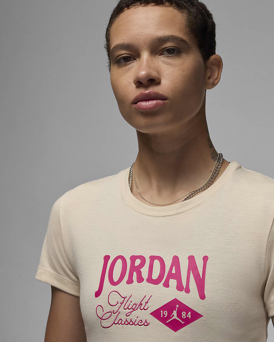 Playera con gráficos para mujer Jordan - Café claro leyenda/Rosa activo