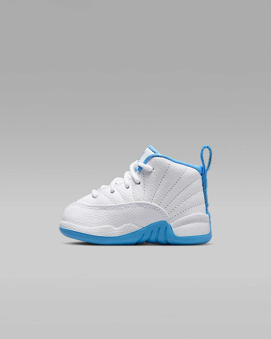 Tenis para bebé e infantil Jordan 12 Retro "White and University Blue" - Blanco/Plata metalizado/Azul universitario