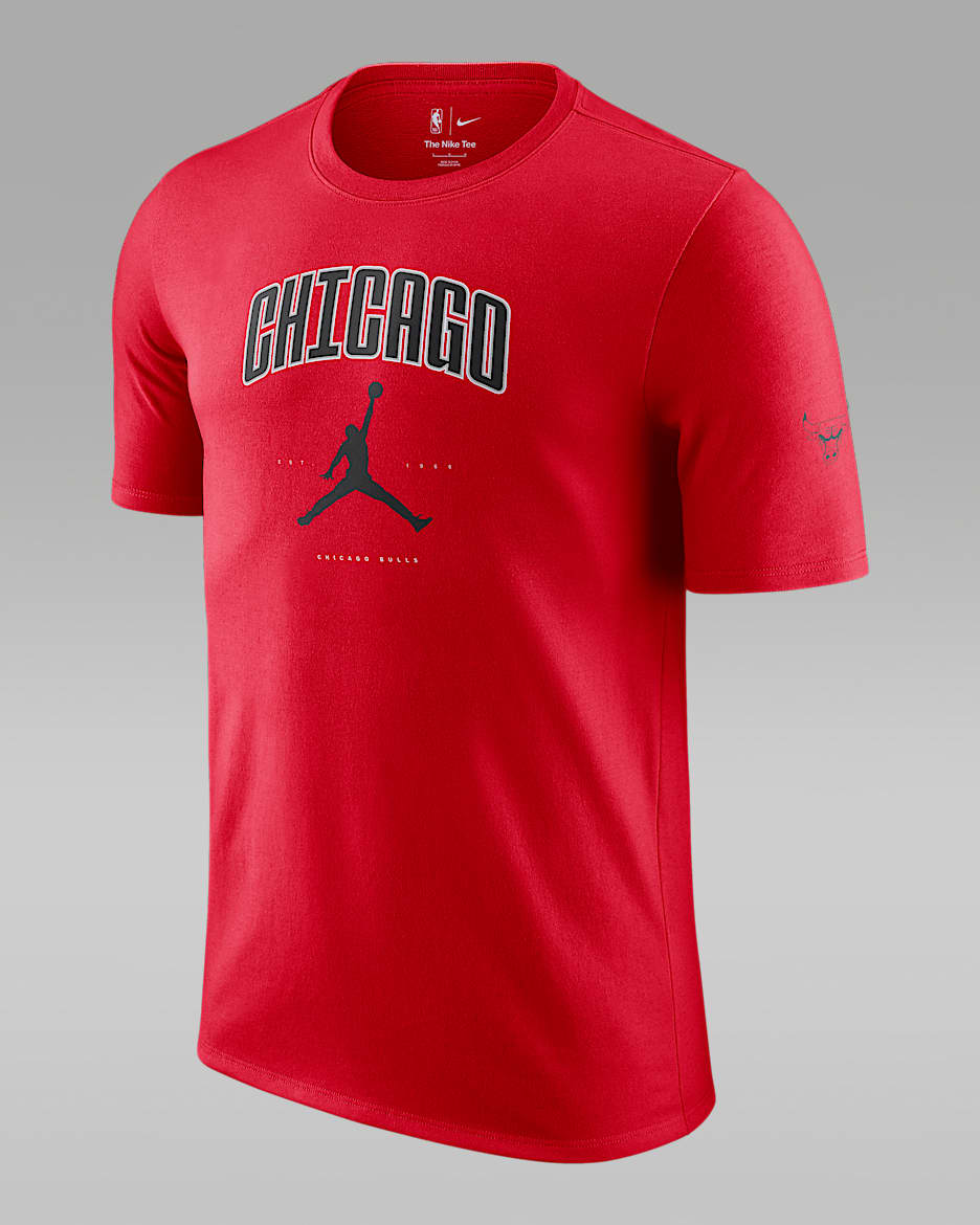 Playera Jordan NBA para hombre Chicago Bulls Essential - Rojo universitario