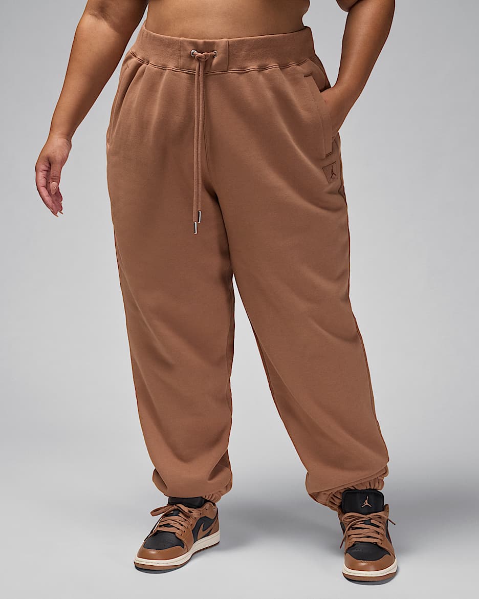 Pants para mujer (talla grande) Jordan Flight Fleece - Marrón arqueo