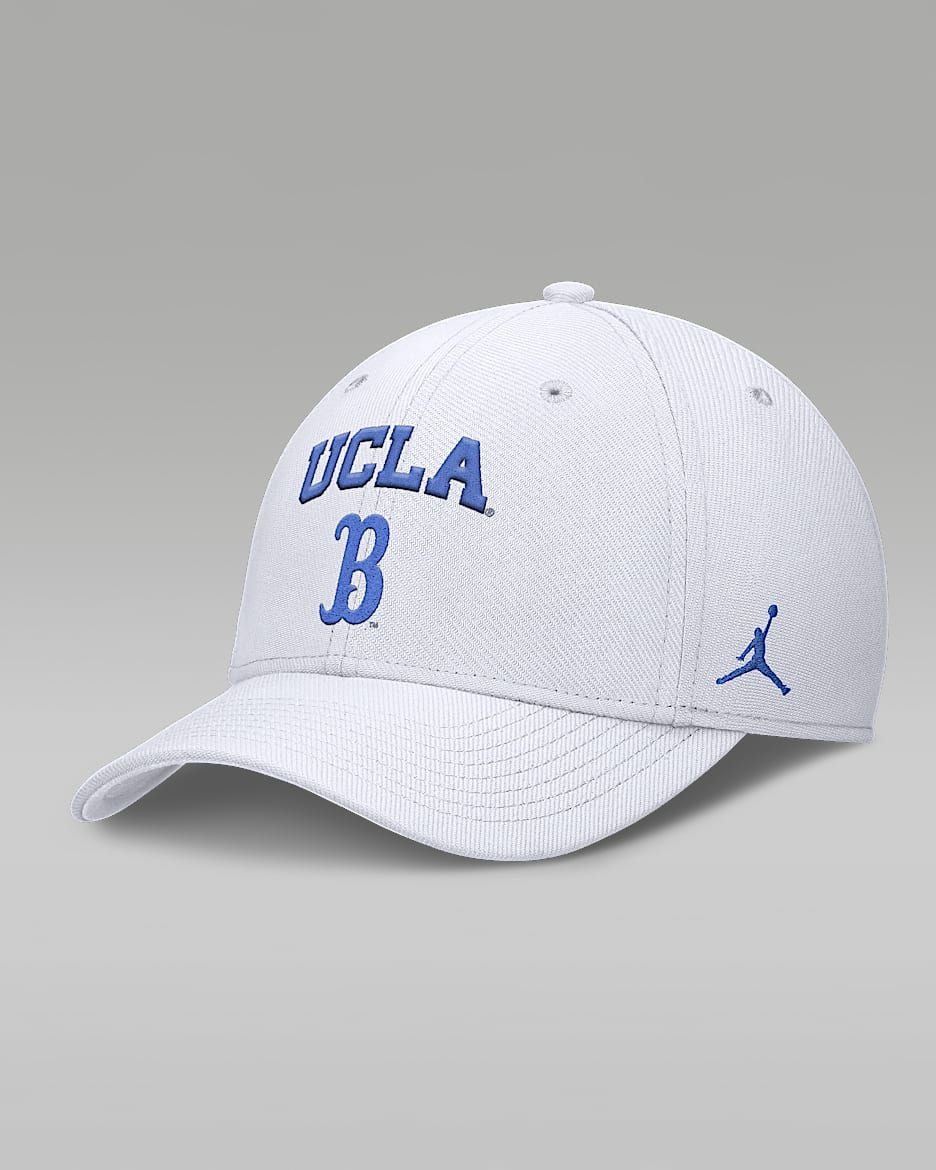 Gorra universitaria marca Jordan Dri-FIT para hombre UCLA On-Field Rise Swoosh - Blanco