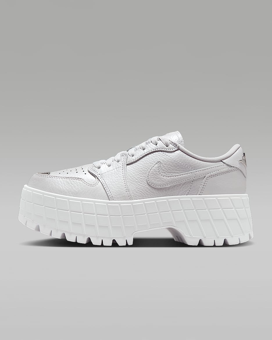Sapatilhas Air Jordan 1 Brooklyn Low para mulher - Branco/Prateado metalizado