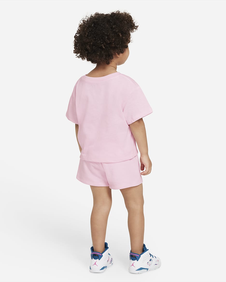 Jordan-sæt med T-shirt og shorts til babyer (12-24 mdr.) - Pink Foam