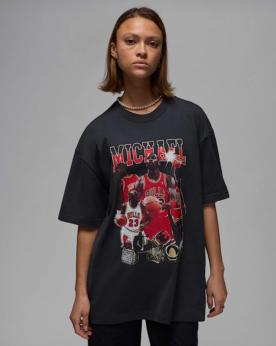 Jordan Women's Oversized Short-Sleeve Graphic T-Shirt - Off Noir