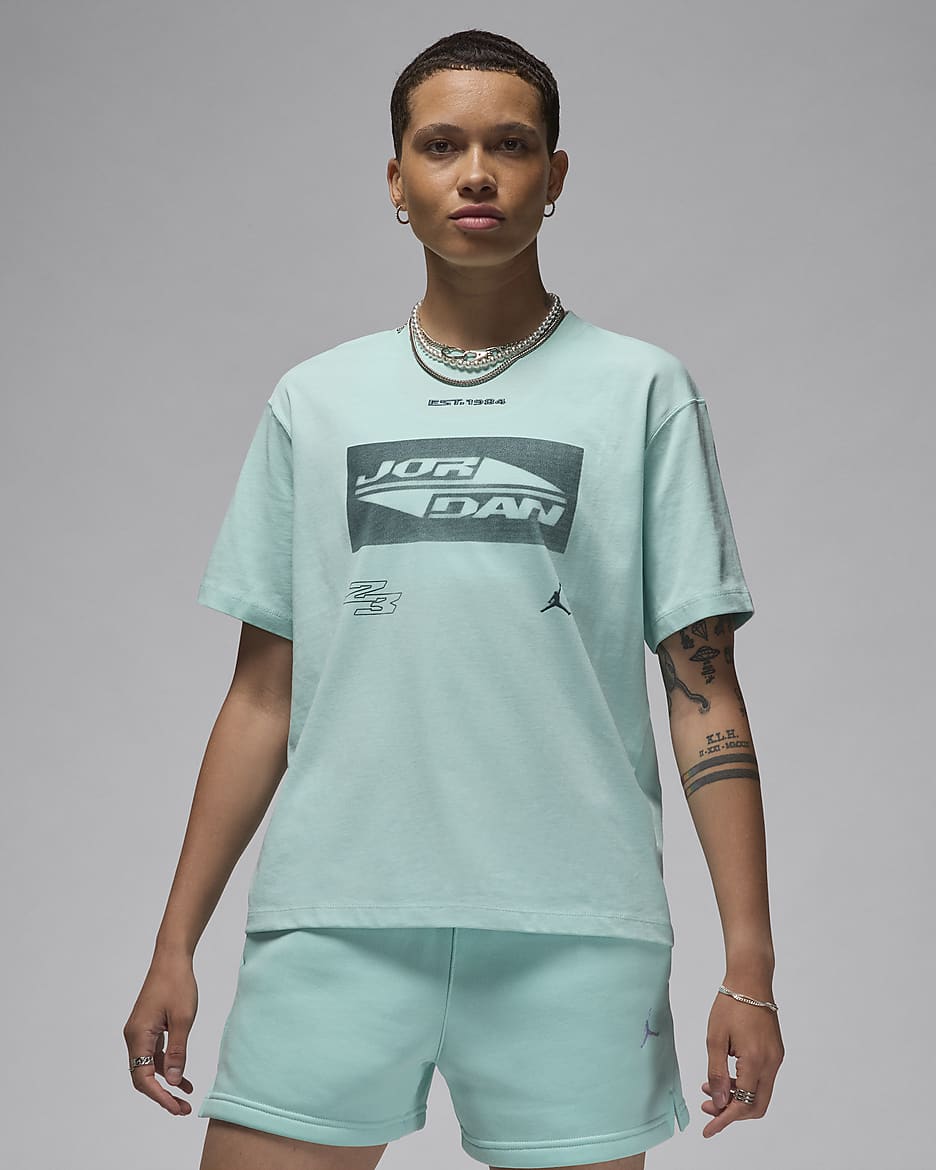 Jordan Women's Graphic Girlfriend T-Shirt - Light Dew/Oxidised Green