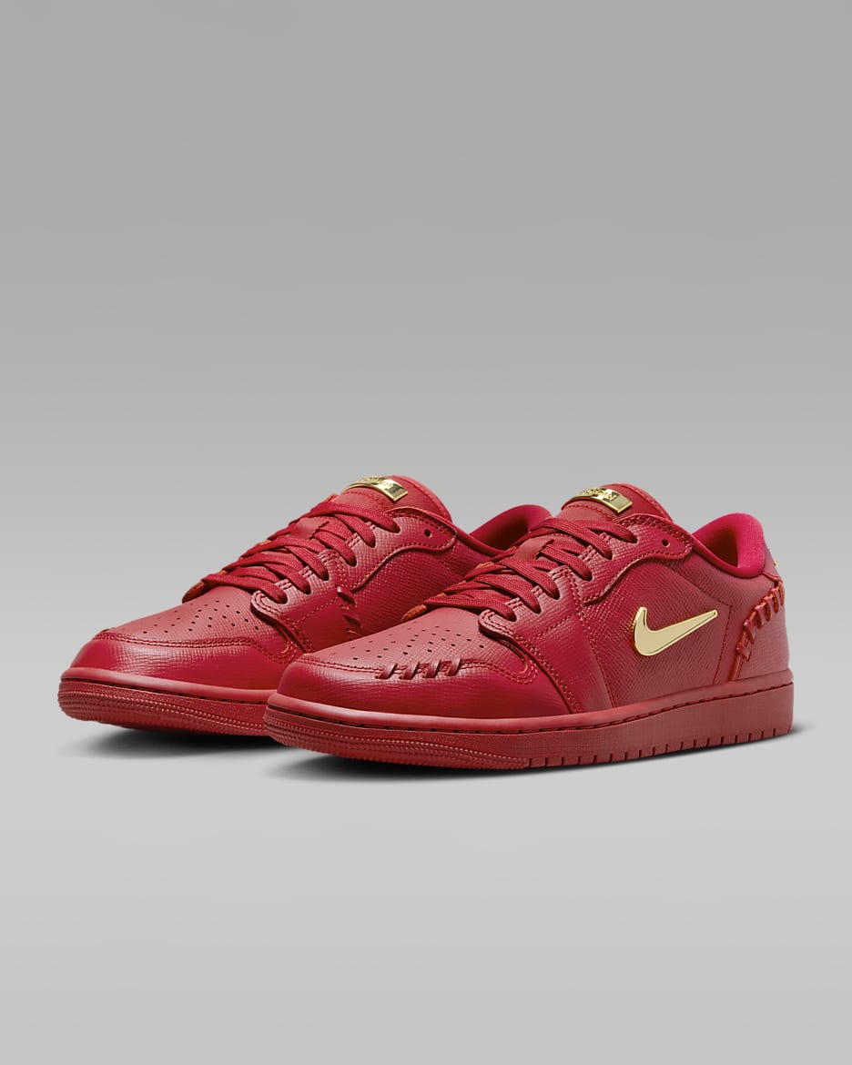 Sapatilhas Air Jordan 1 Low Method of Make para mulher - Vermelho Gym/Dourado metalizado