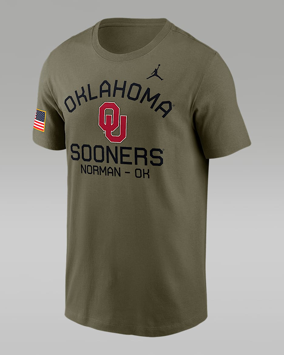 Playera universitaria marca Jordan Dri-FIT para hombre Oklahoma Sooners Military Appreciation Team Issue - Oliva