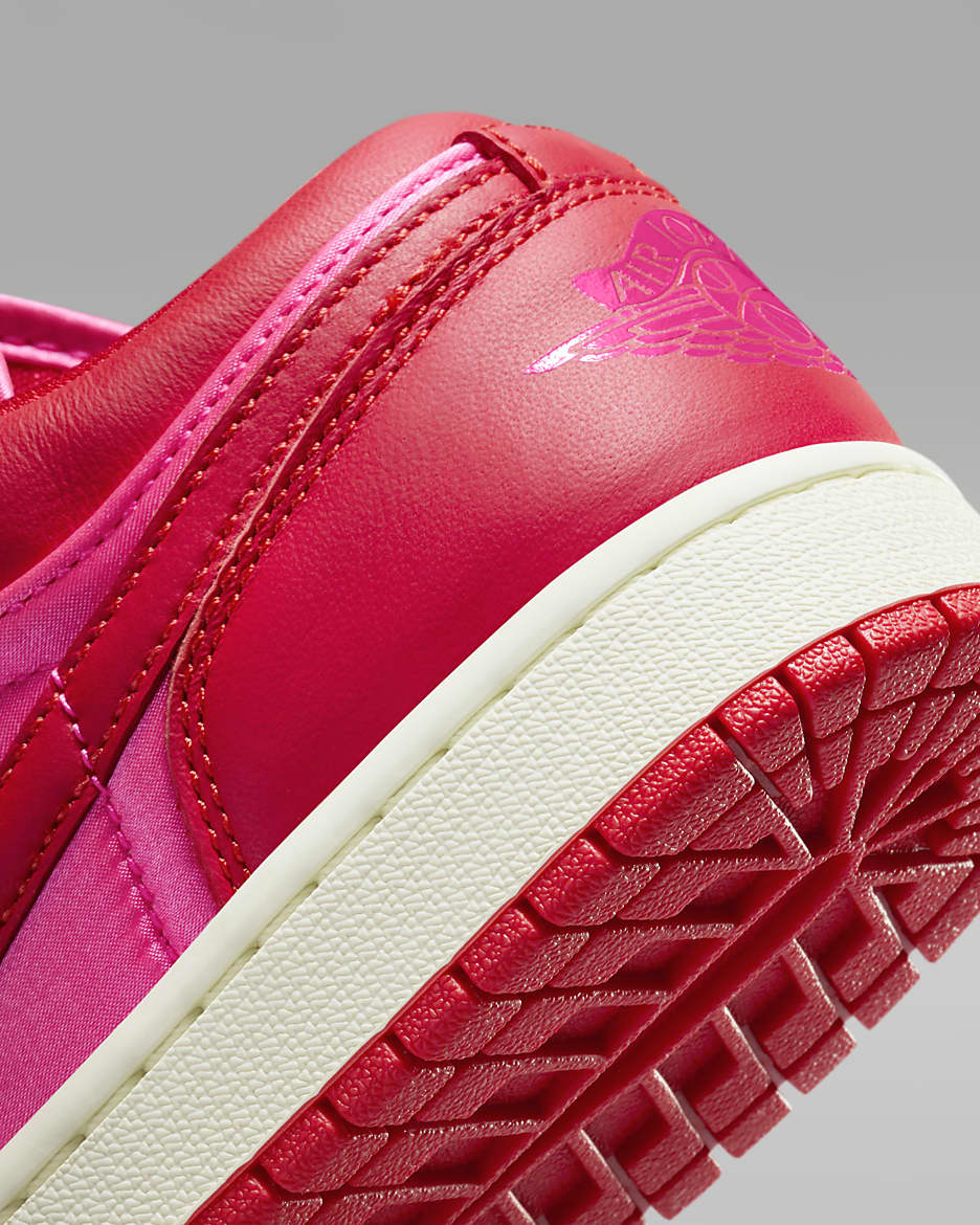 Air Jordan 1 Low SE Women's Shoes - Pink Blast/Sail/Chile Red