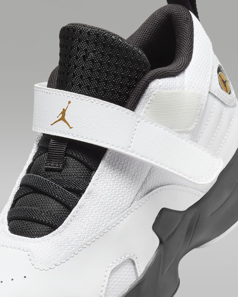 Jordan Max Aura 6 Younger Kids' Shoes - White/Black/Metallic Gold