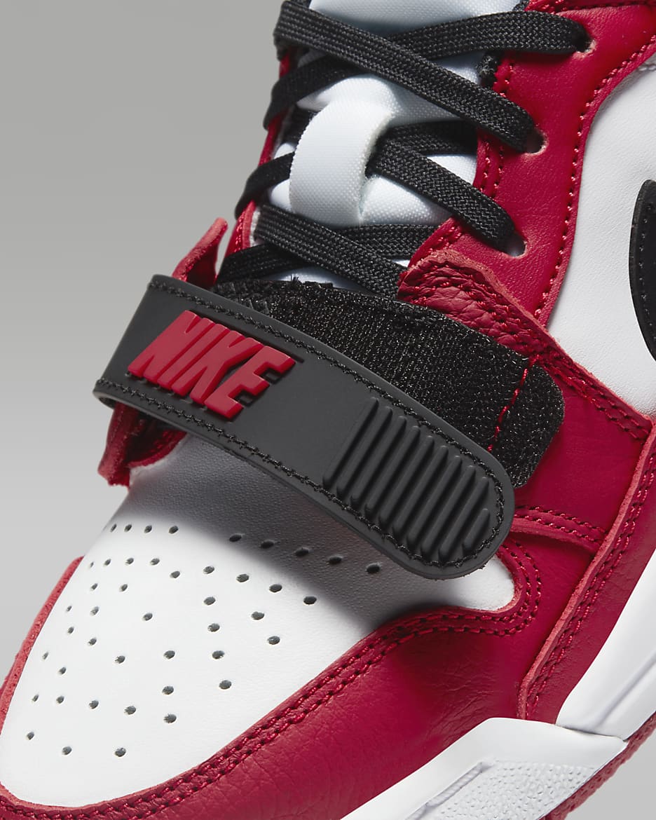 Air Jordan Legacy 312 Low Schuh für ältere Kinder - Weiß/Gym Red/Schwarz