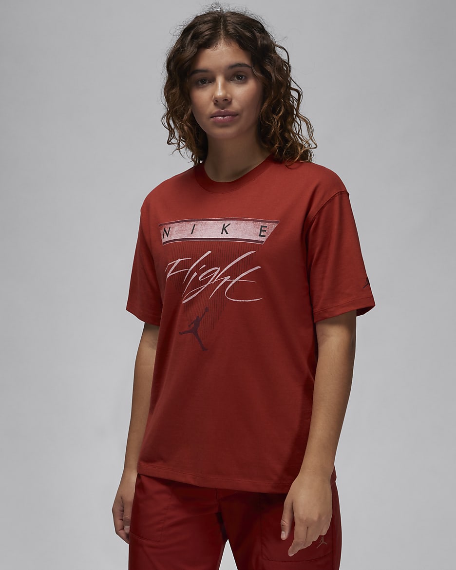 เสื้อยืดผู้หญิงมีกราฟิก Jordan Flight Heritage - Dune Red/Night Maroon