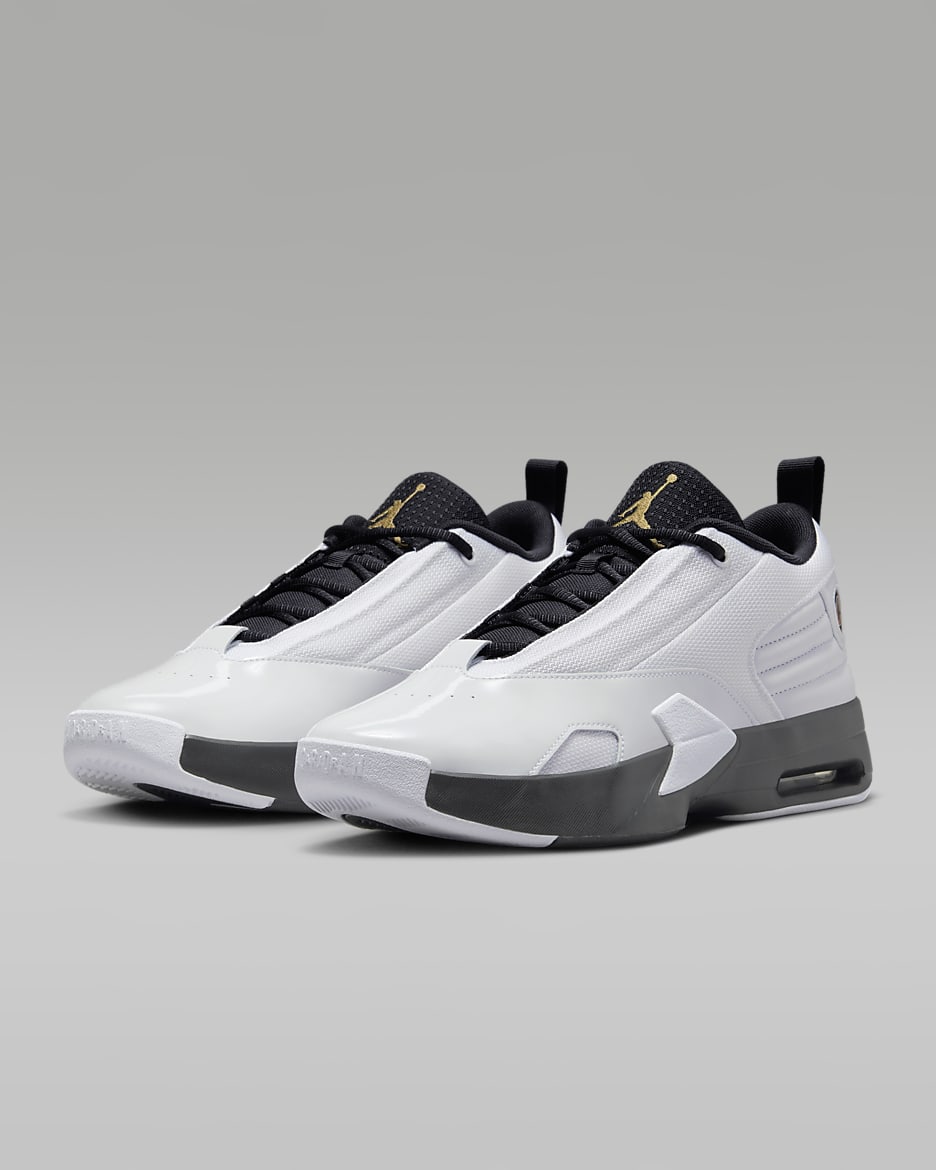 Jordan Max Aura 6 Men's Shoes - White/Black/Metallic Gold