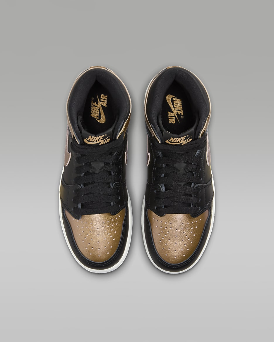 Tenis para niños grandes Air Jordan 1 High OG "Black and Gold" - Negro/Vela/Oro metalizado