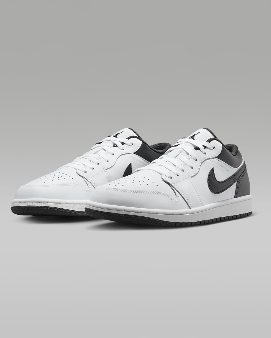 Tenis para hombre Air Jordan 1 Low - Blanco/Blanco/Negro