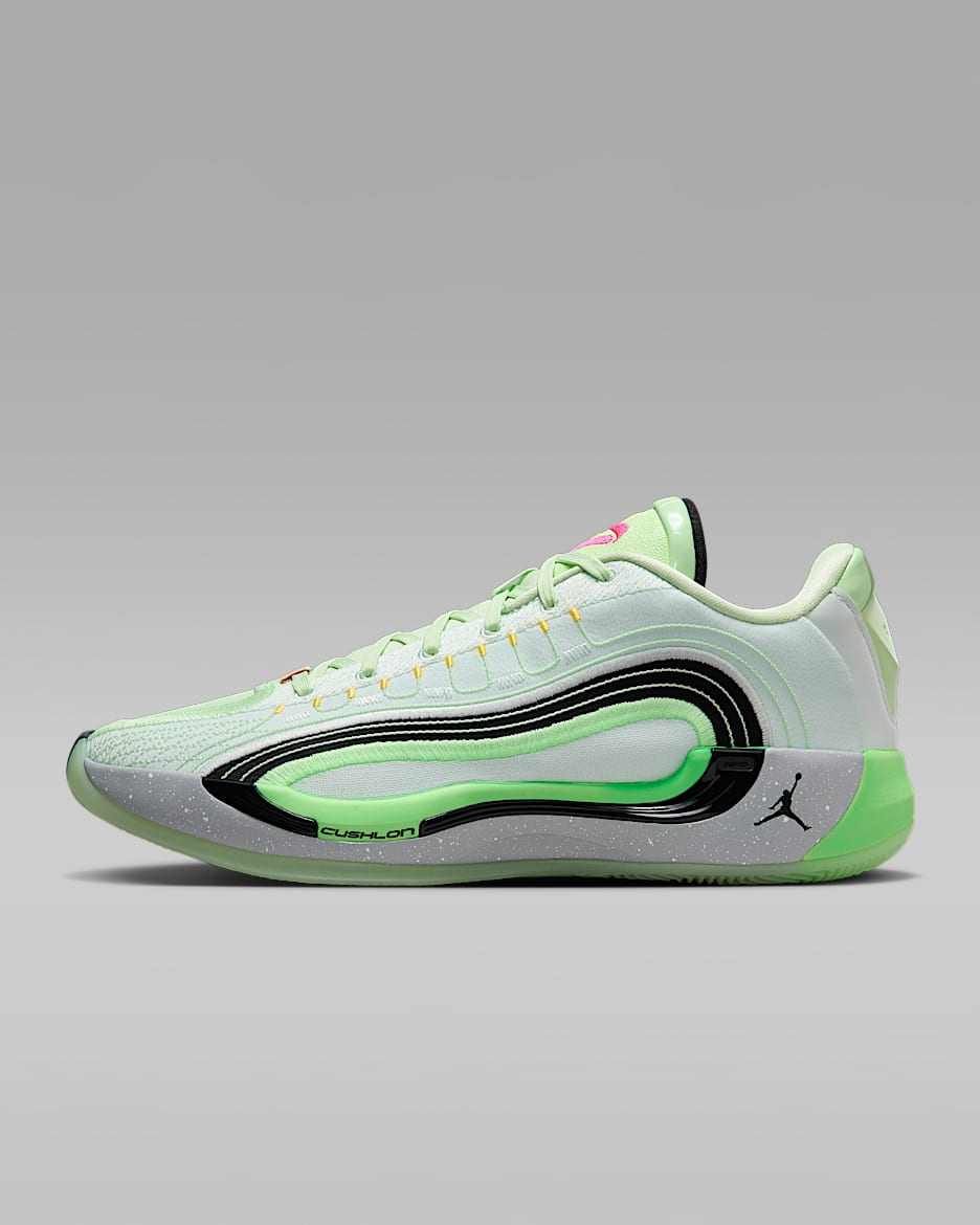Luka 4 'Space Navigator' basketbalschoenen - Barely Green/Vapor Green/Metallic Silver/Zwart