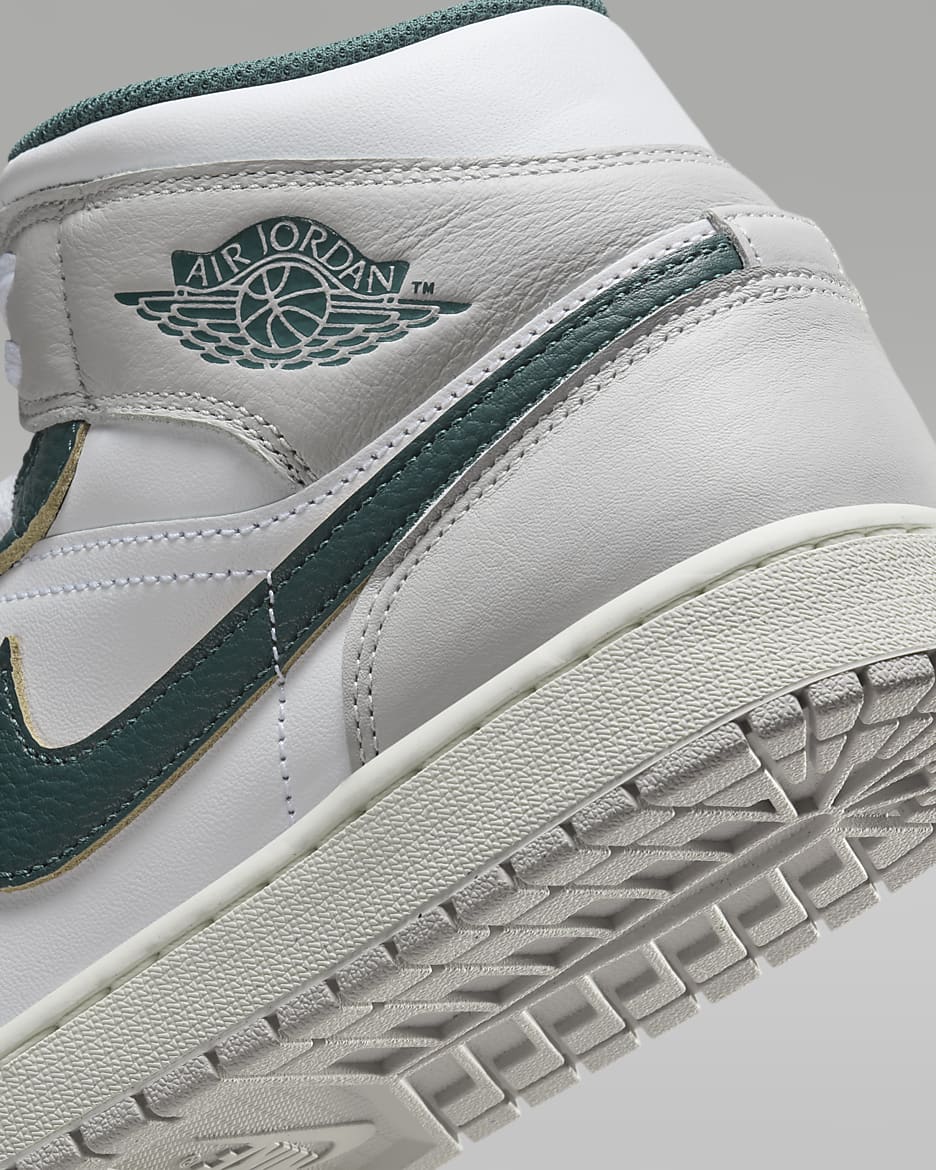 Tenis para hombre Air Jordan 1 Mid SE - Blanco/Vela/Gris neutro/Verde oxidado