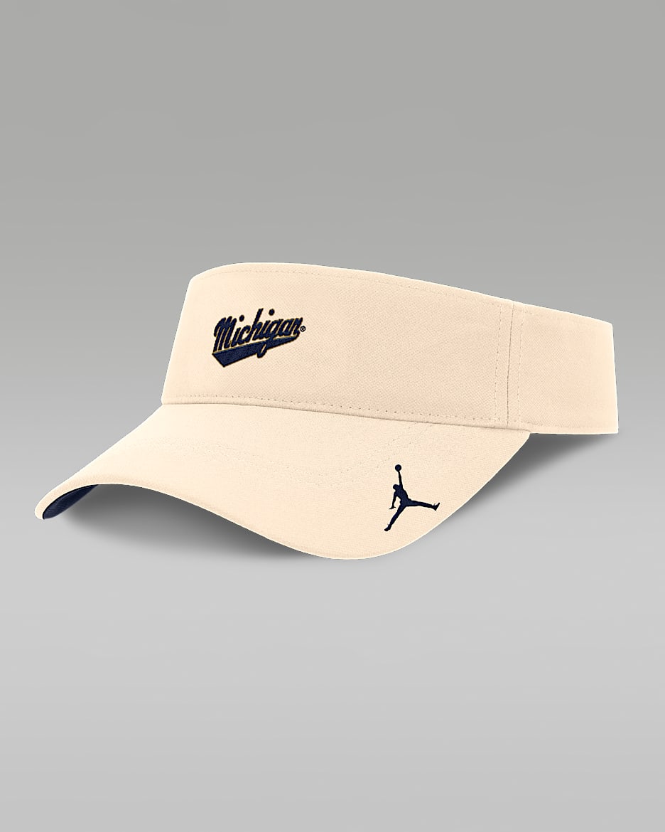 Visera universitaria marca Jordan Dri-FIT ajustable para hombre Michigan Wolverines Primetime Ace - Natural