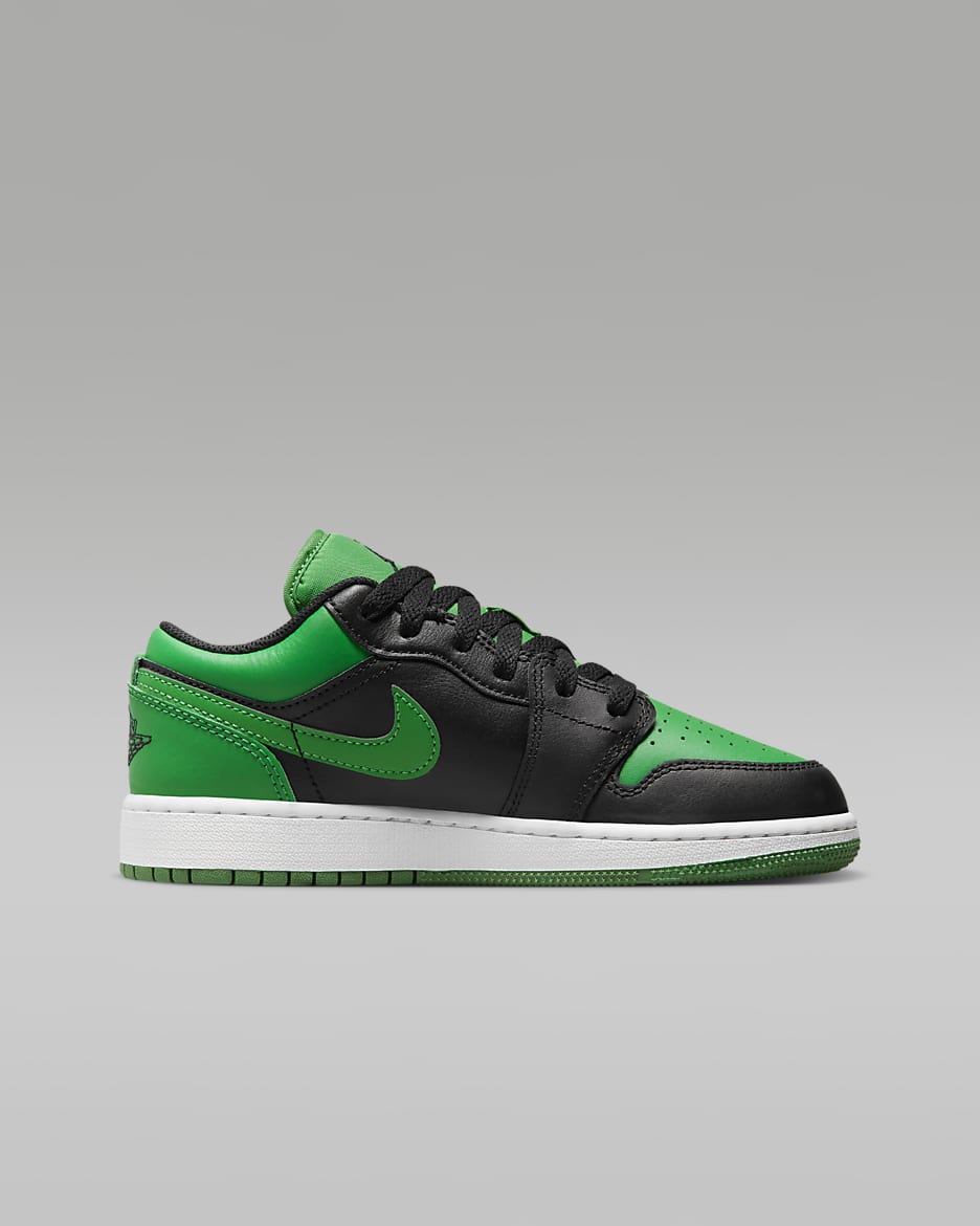 Air Jordan 1 Low Older Kids' Shoes - Black/Lucky Green/White/Black