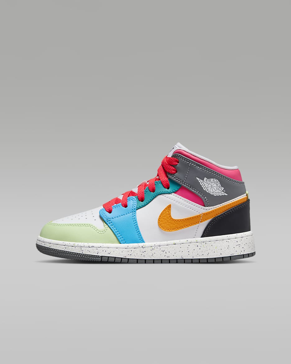 Air Jordan 1 Mid SE Older Kids' Shoes - White/Dark Shadow/Hyper Pink/Taxi