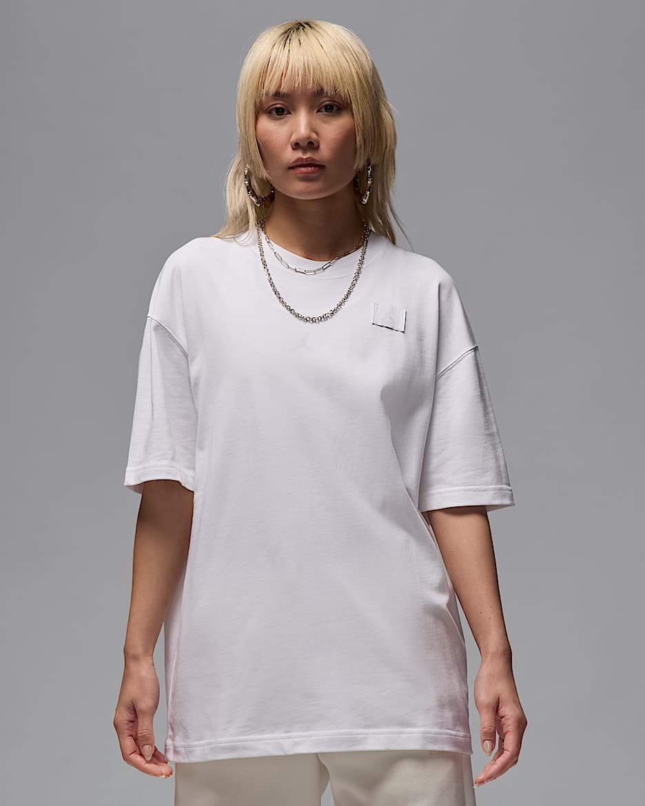 Jordan Flight Essentials Women's Oversized T-Shirt - White