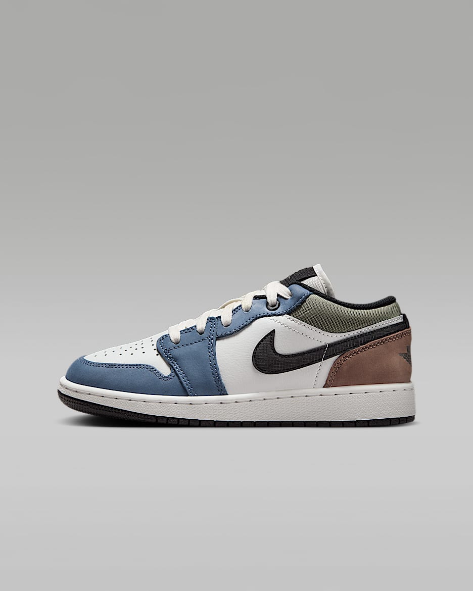 Air Jordan 1 Low Older Kids' Shoes - Summit White/Summit White/Diffused Blue/Black