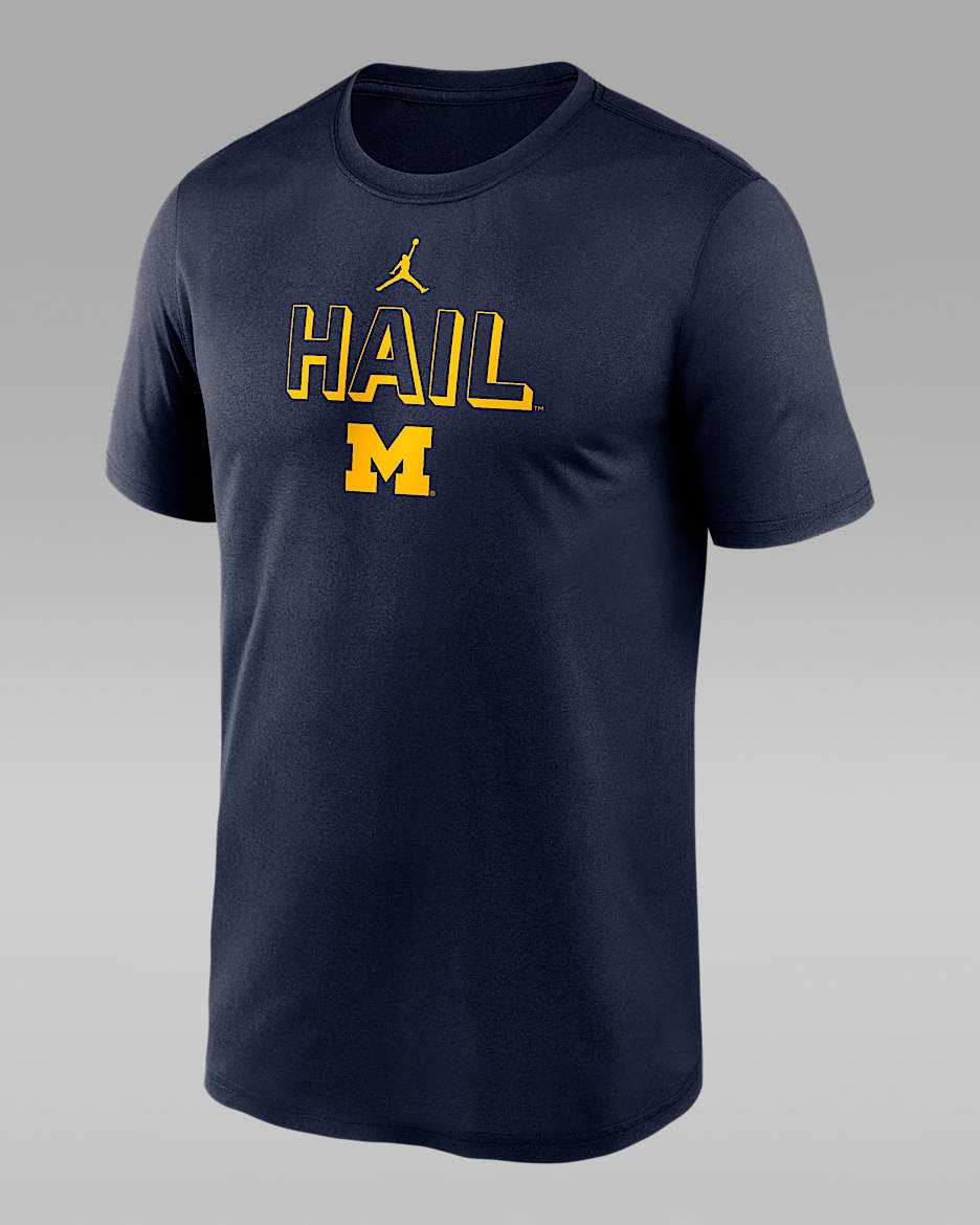 Playera universitaria marca Jordan Dri-FIT para hombre Michigan Sideline Legend - Azul marino