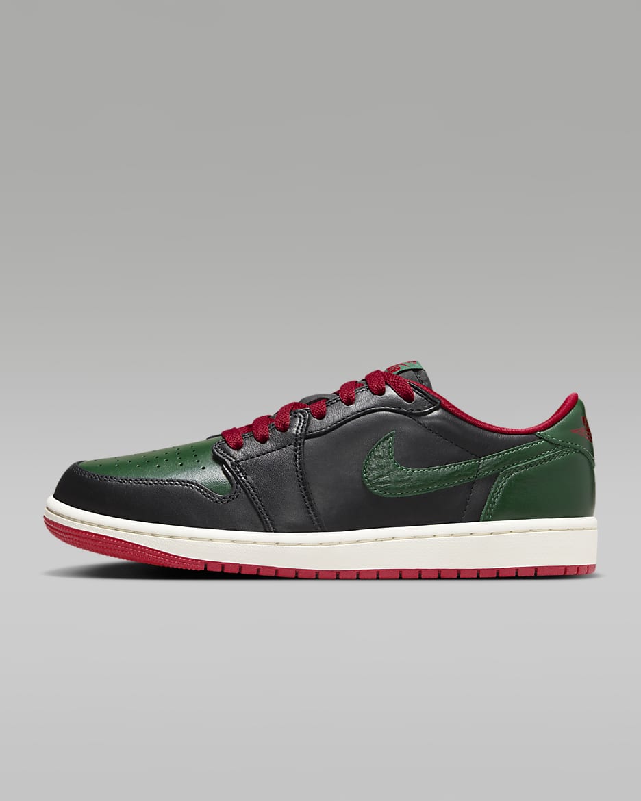 Tenis para mujer Air Jordan 1 Low OG "Black/Gorge Green" - Negro/Rojo universitario/Vela/Verde desfiladero