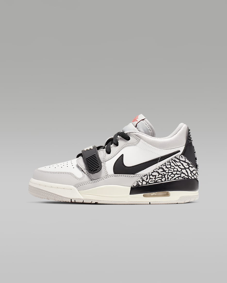 Chaussure Air Jordan Legacy 312 Low pour ado - Summit White/Tech Grey/Noir/Fire Red