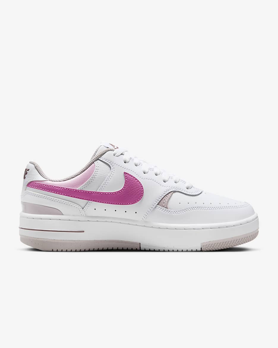 Chaussure Nike Gamma Force pour femme - Blanc/Platinum Violet/Pink Foam/Playful Pink