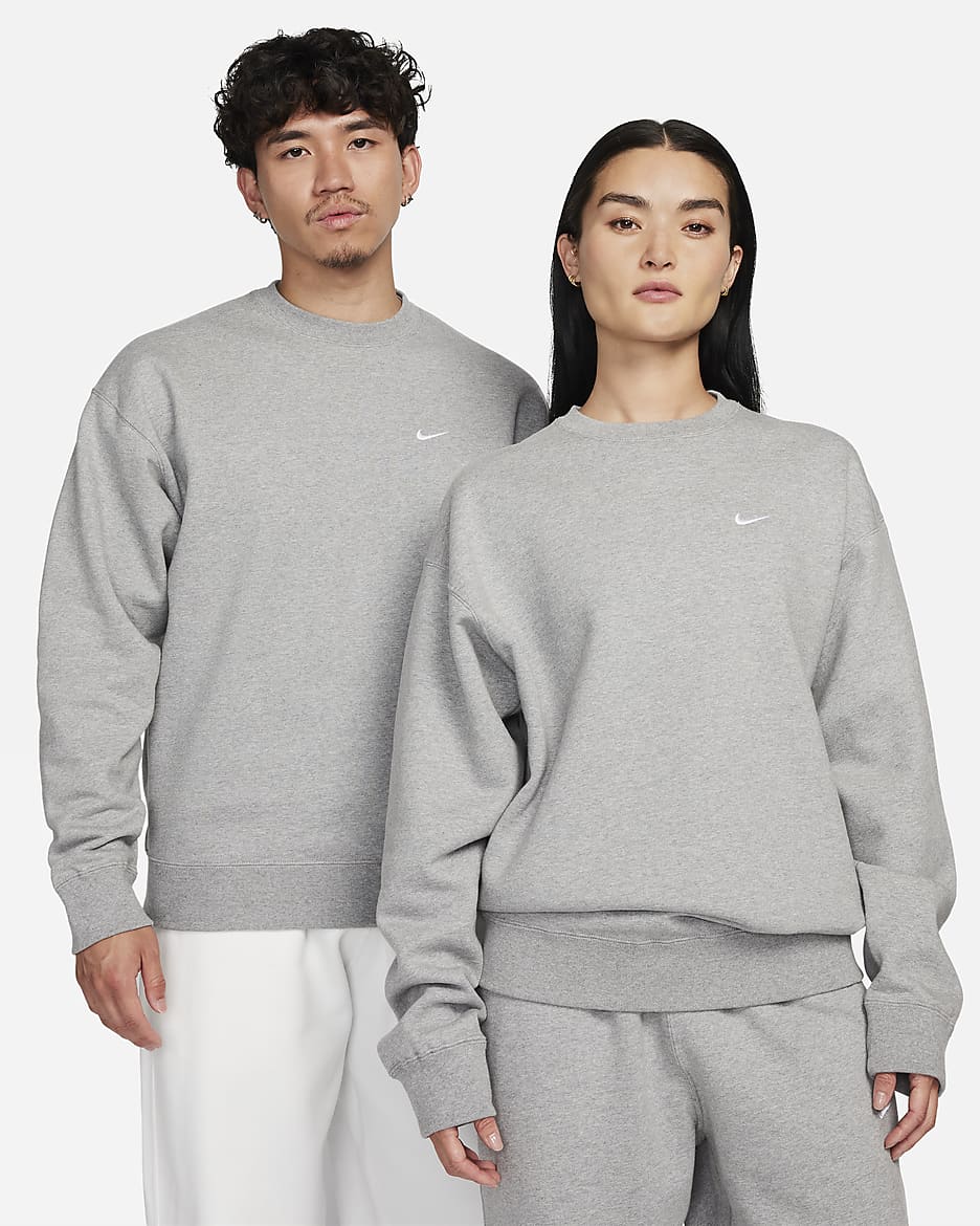 Nike Solo Swoosh 男款 Fleece 圓領上衣 - Dark Grey Heather/白色