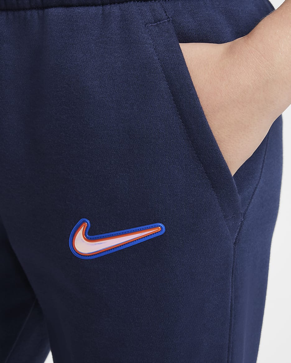 Chelsea FC Club Fleece Nike fotballjoggebukse til store barn (gutt) - Obsidian/Hvit