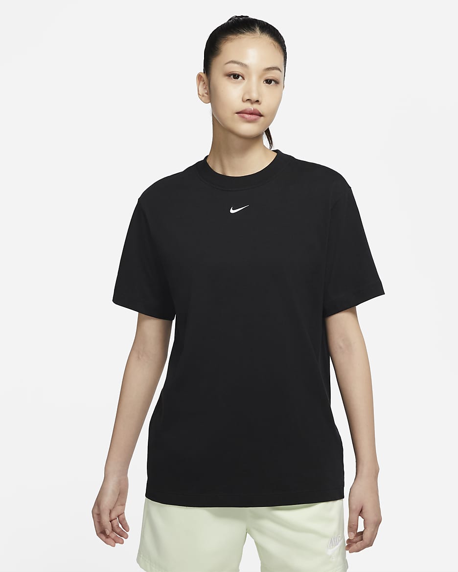 Nike Sportswear Essential Women's T-Shirt - Black/White