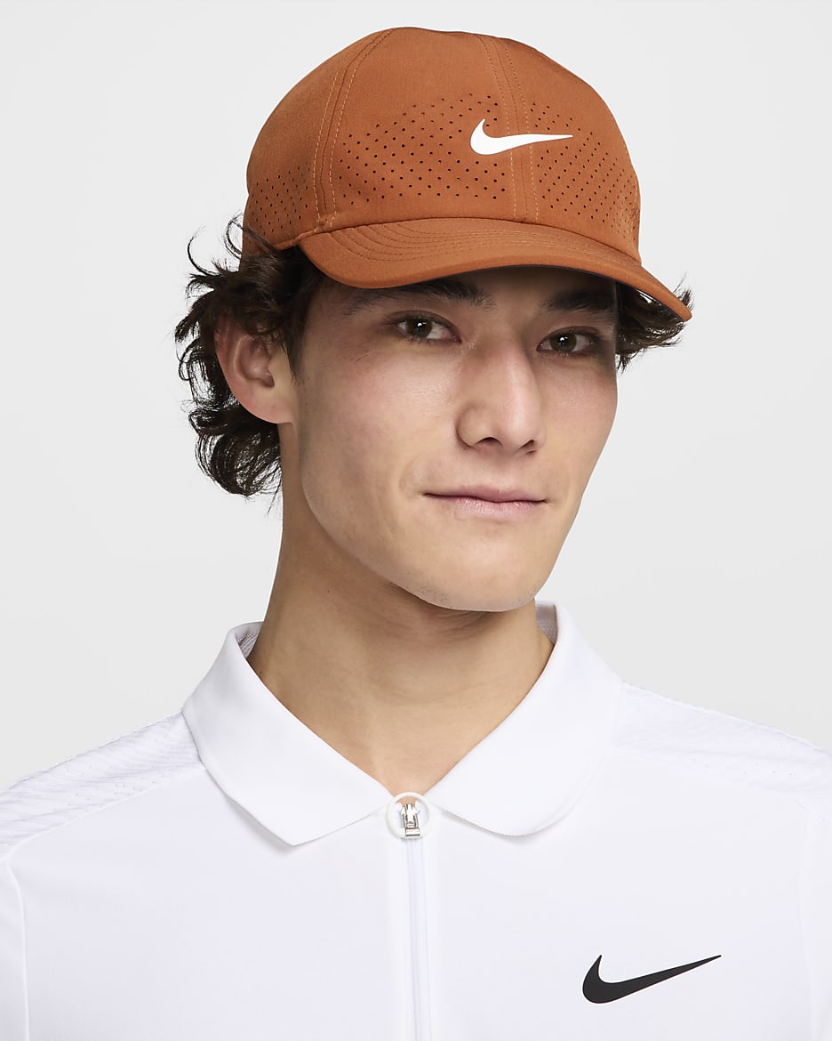 Nike Dri-FIT ADV Club Unstructured Tennis Cap - Dark Russet/White