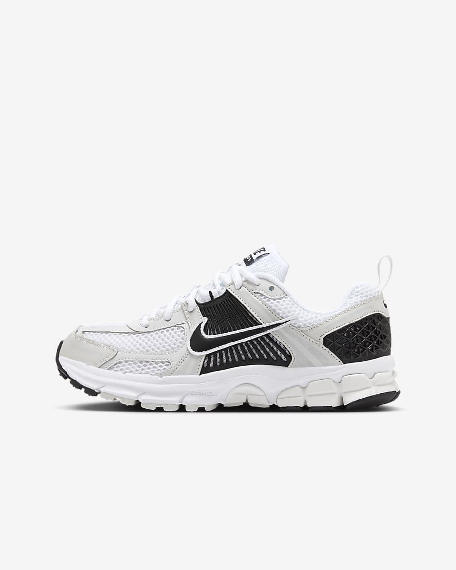 Nike Vomero 5 Big Kids' Shoes - White/Platinum Tint/Metallic Platinum/Black